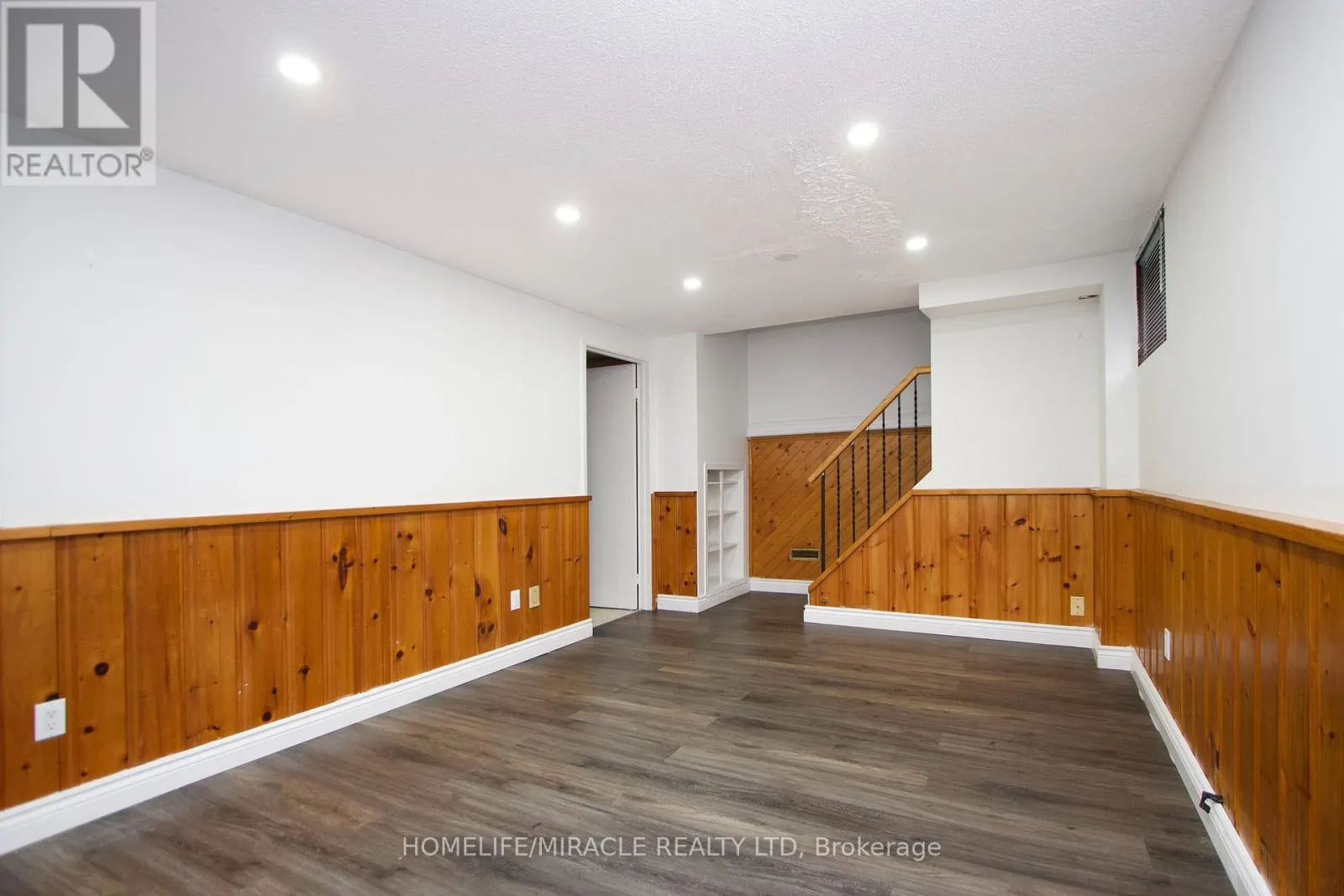 14 PILKINGTON CRESCENT