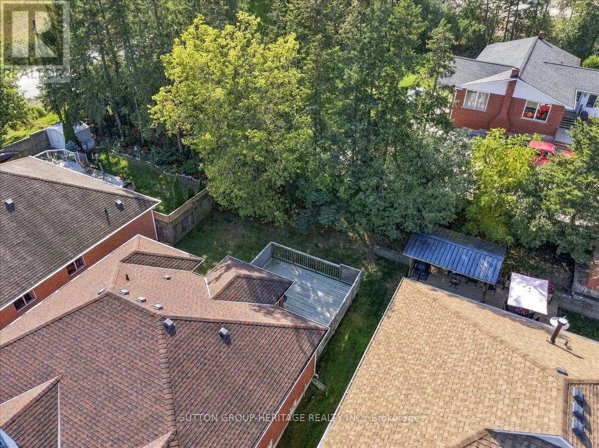 122 PERRYVIEW DRIVE