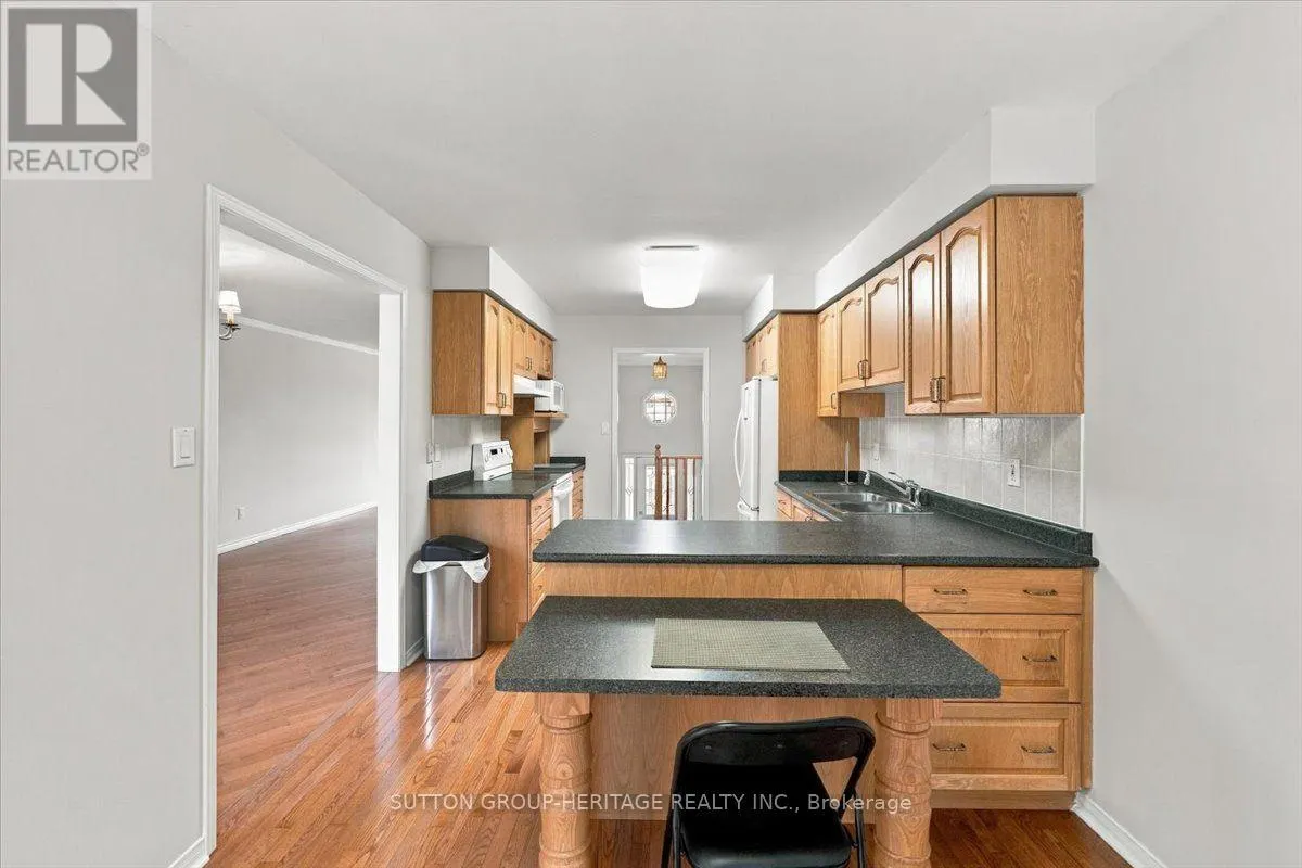 122 PERRYVIEW DRIVE