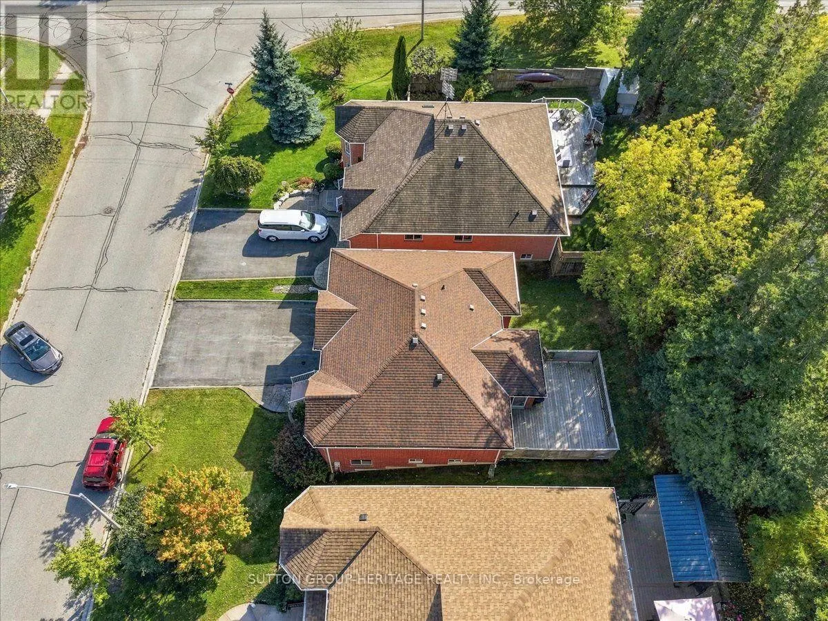122 PERRYVIEW DRIVE