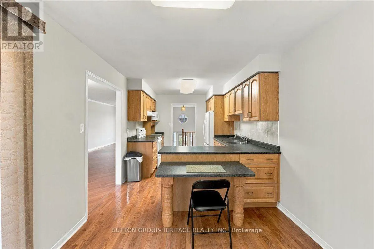 122 PERRYVIEW DRIVE