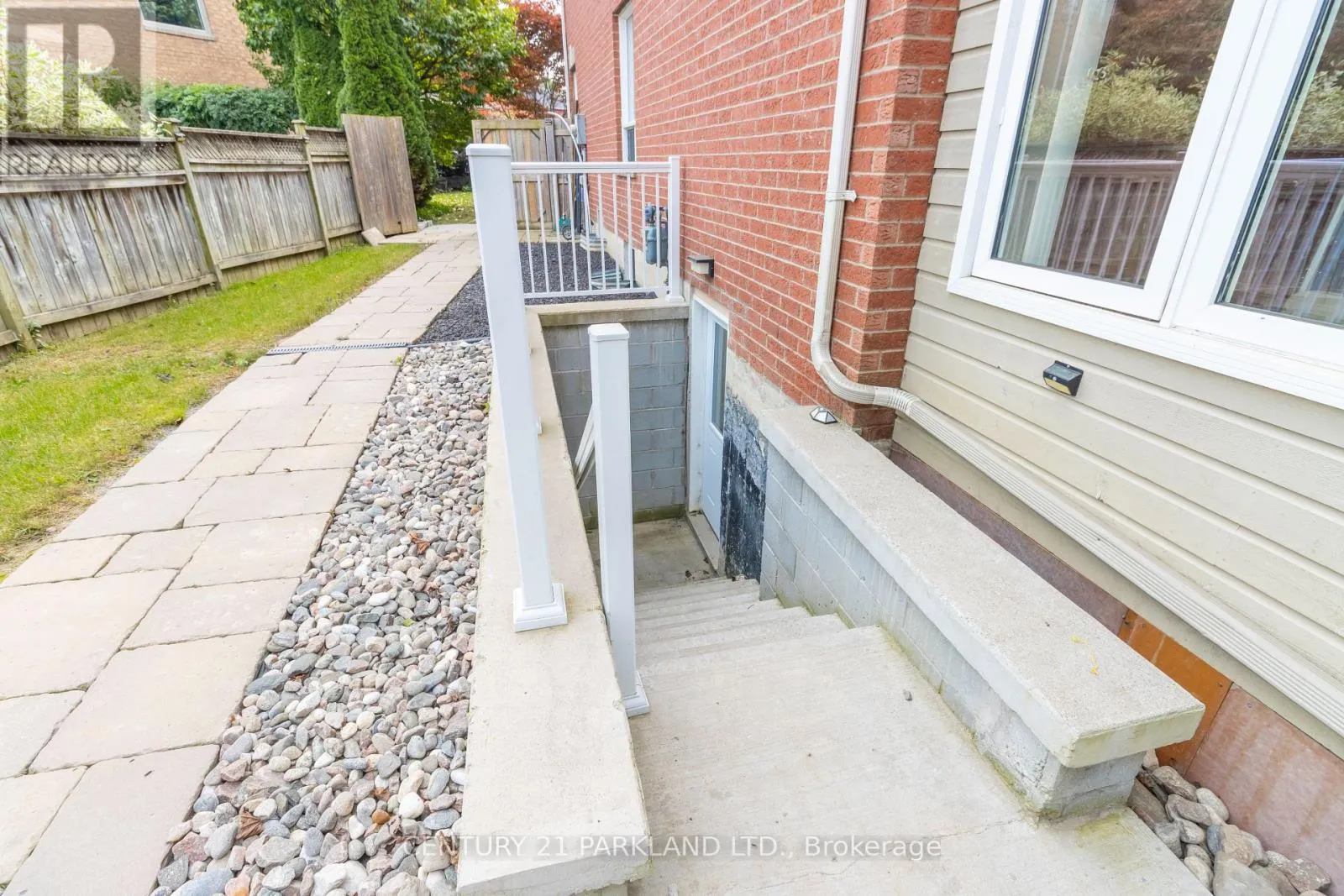18 NAPIER COURT