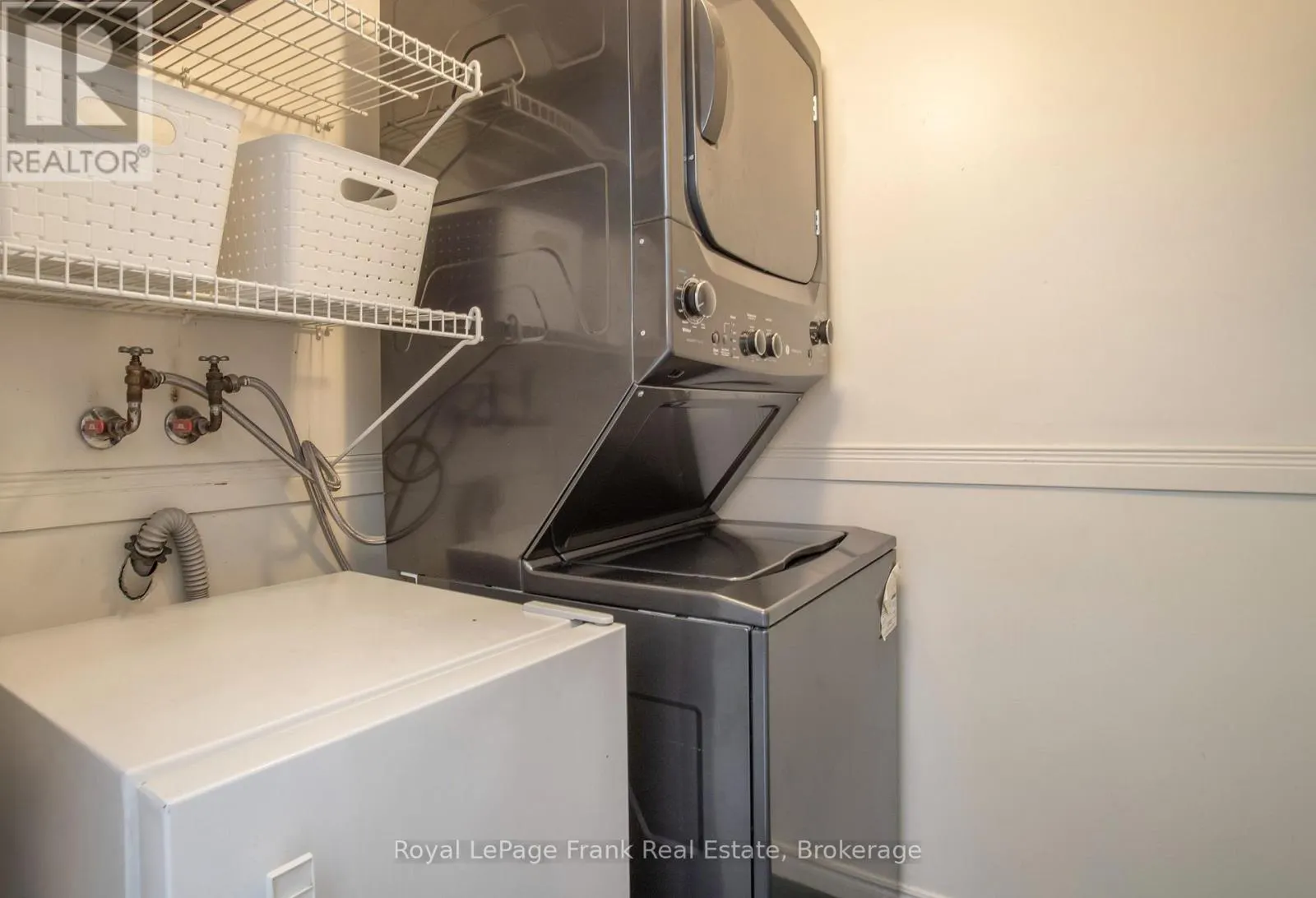 1103 - 360 WATSON STREET W #1103