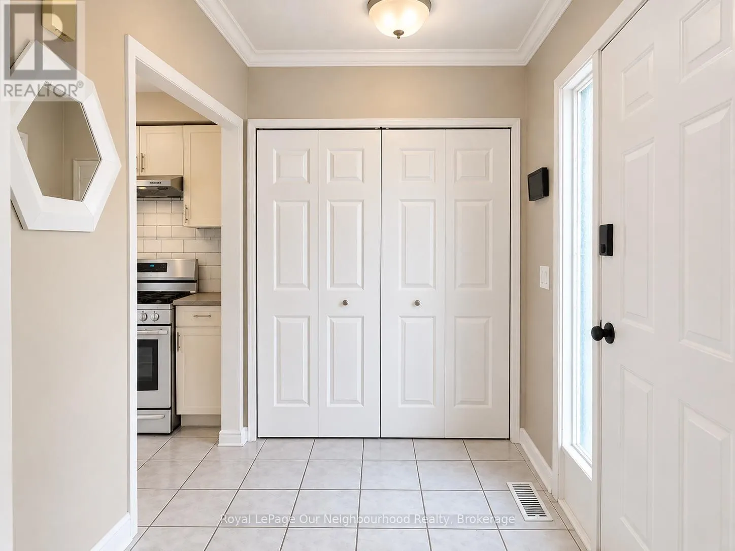 74 CENTREFIELD DRIVE
