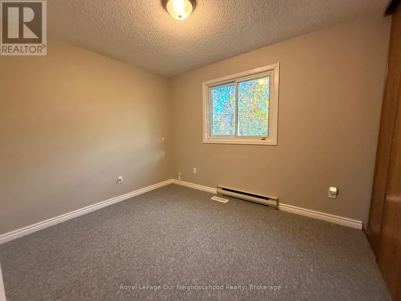 74 CENTREFIELD DRIVE