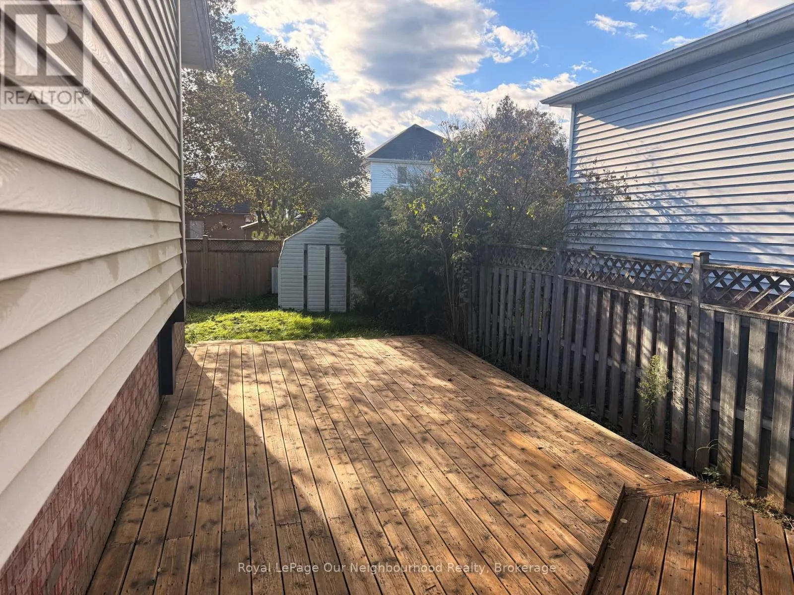 74 CENTREFIELD DRIVE