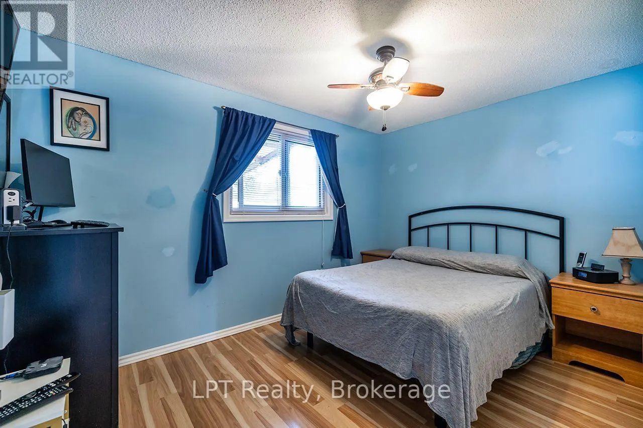 745 GRANDVIEW DRIVE