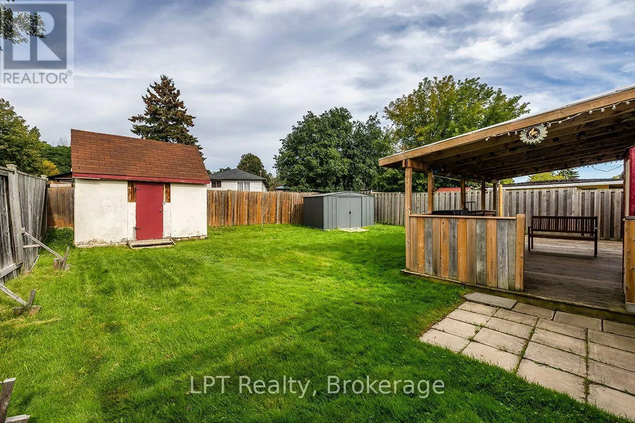 745 GRANDVIEW DRIVE
