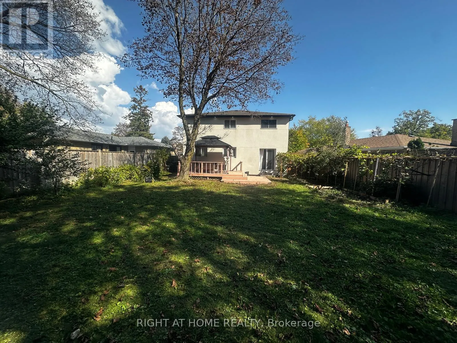 71 SANDRIFT SQUARE