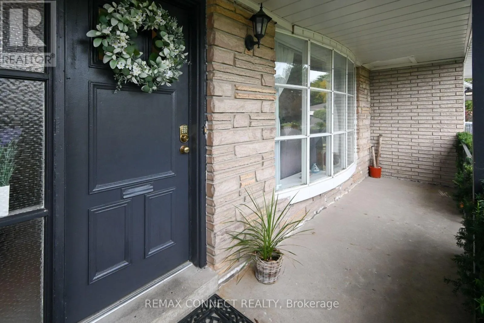 24 LALTON PLACE