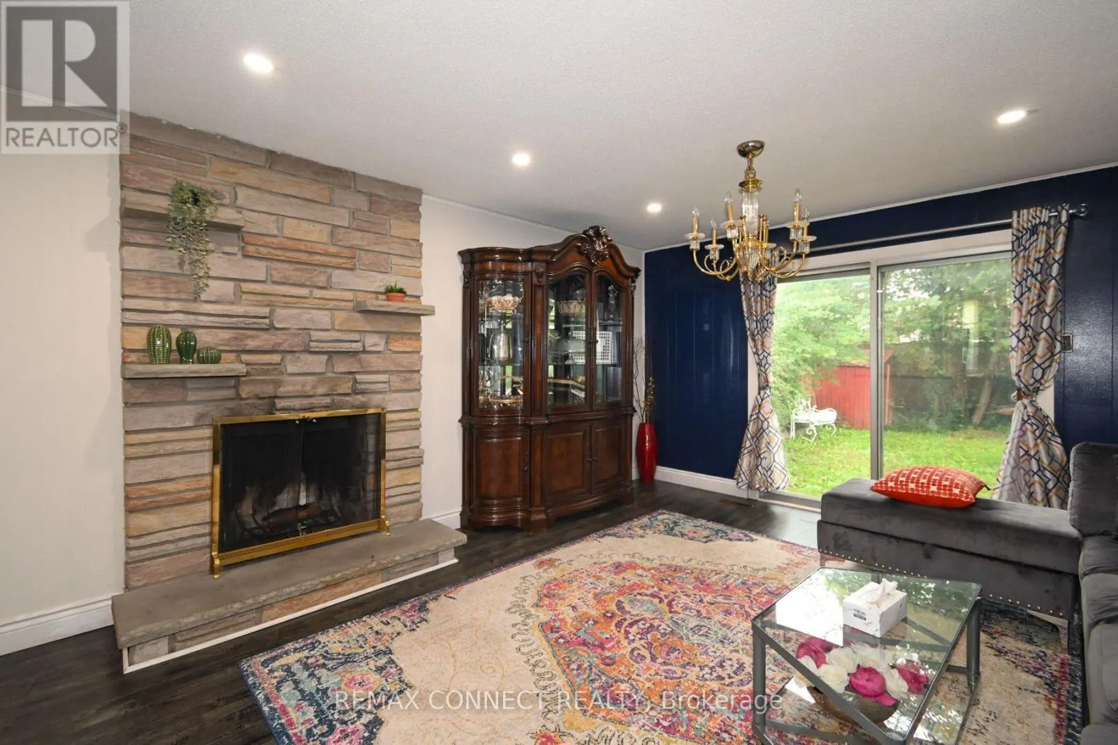 24 LALTON PLACE
