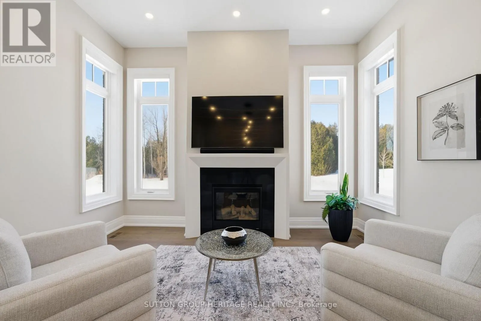 18 DEXSHIRE DRIVE