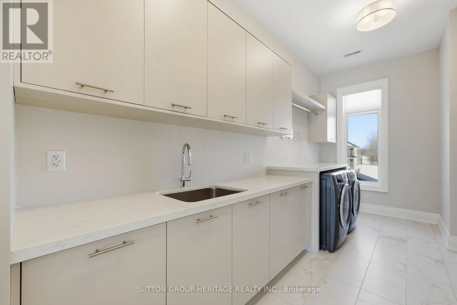 18 DEXSHIRE DRIVE