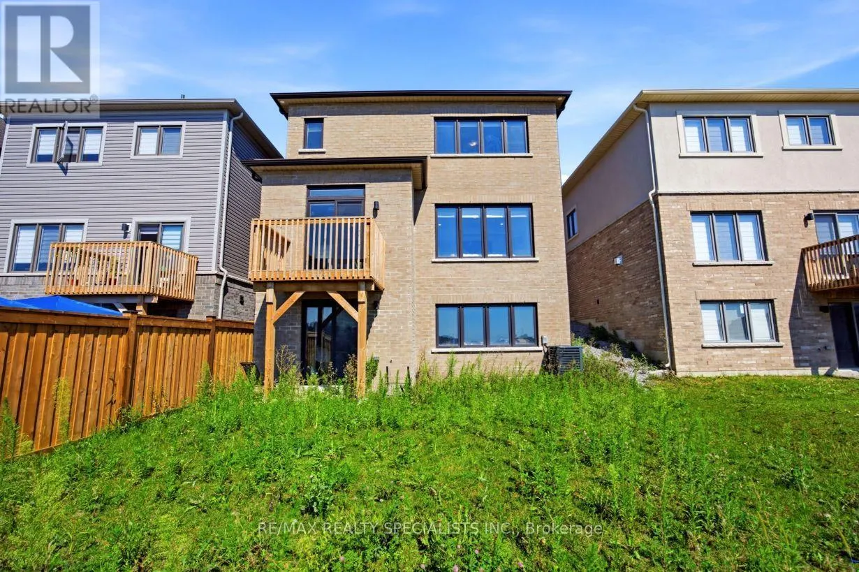 27 SALMON CRESCENT