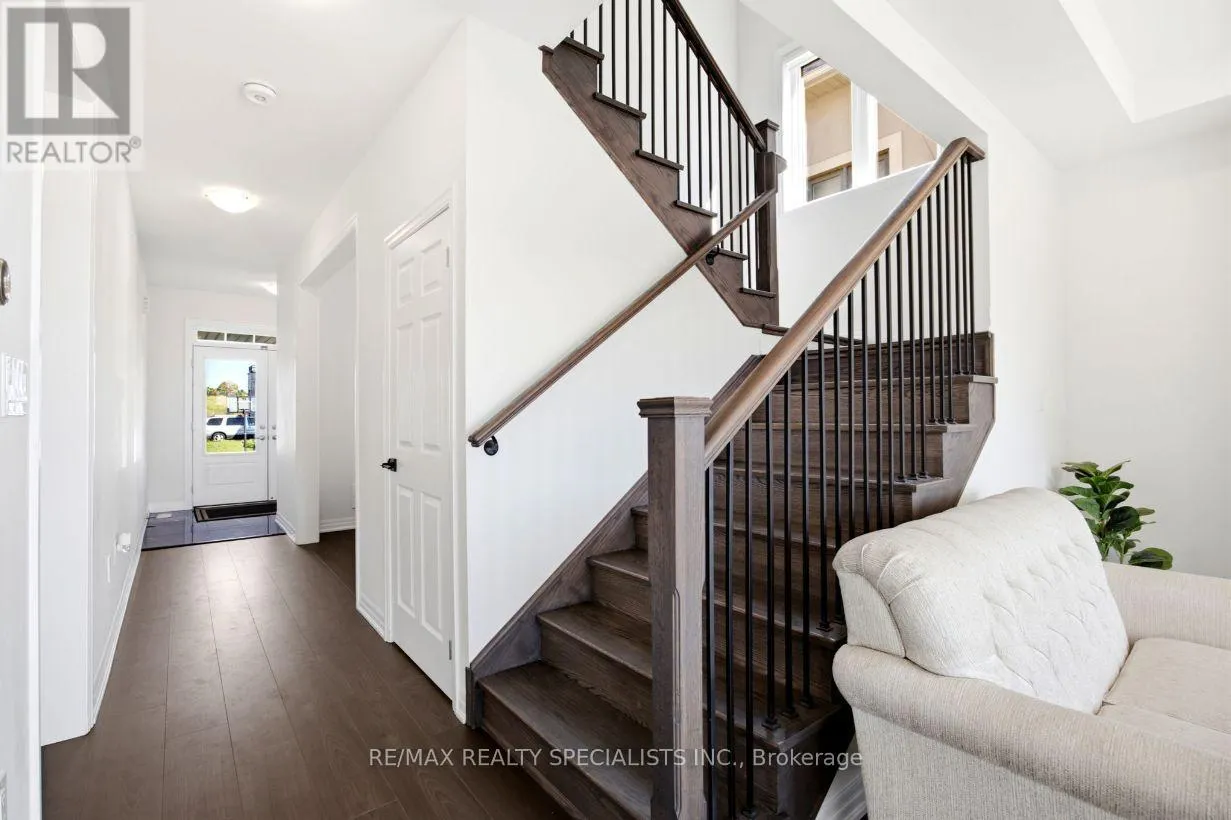 27 SALMON CRESCENT