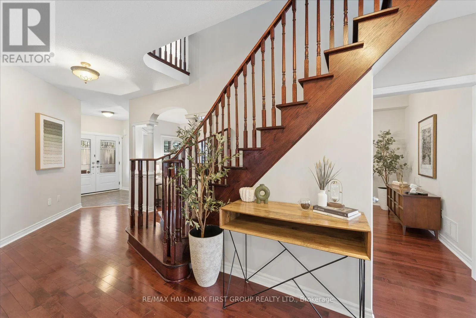 6 WINTERTON WAY