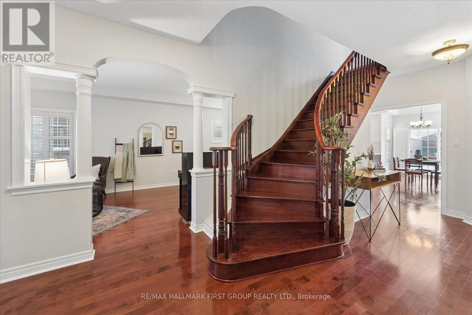 6 WINTERTON WAY