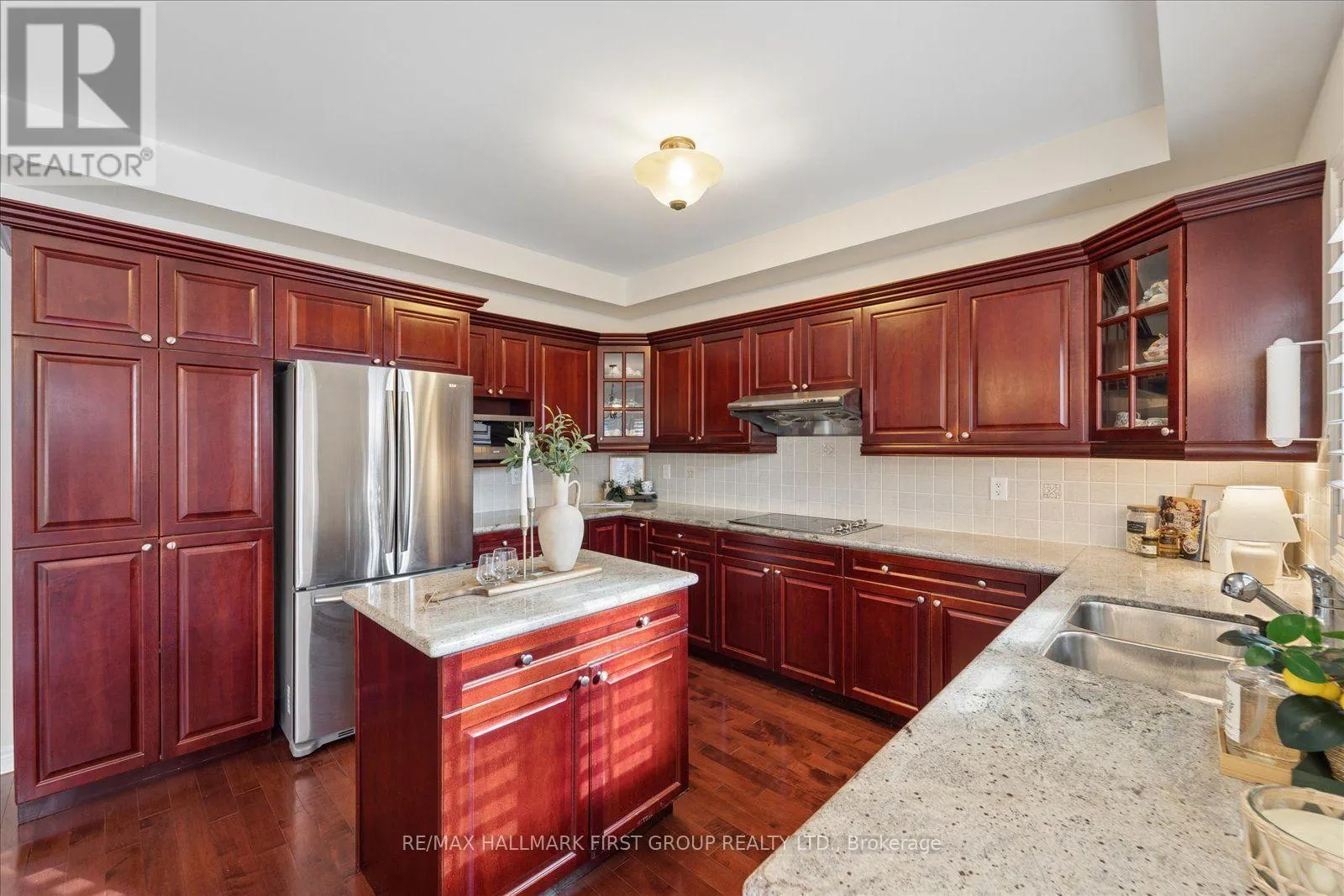 6 WINTERTON WAY
