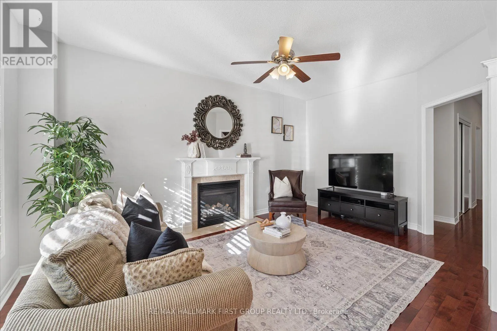 6 WINTERTON WAY