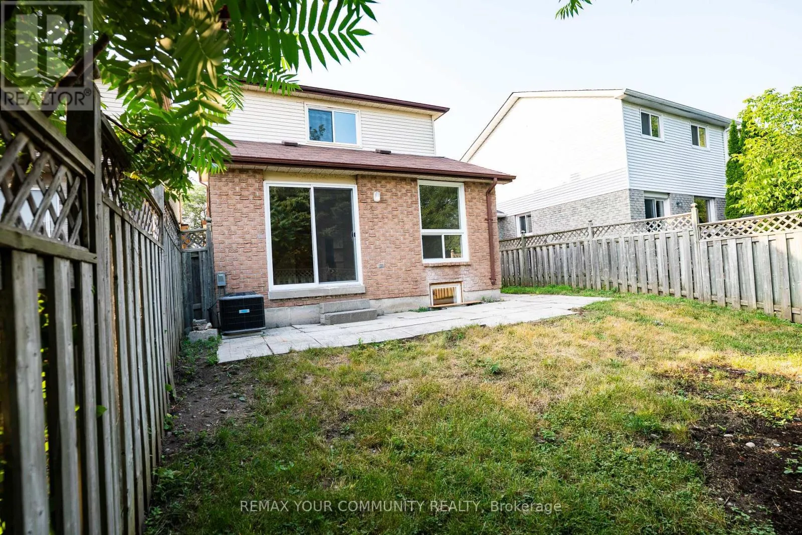 1553 NORWILL CRESCENT