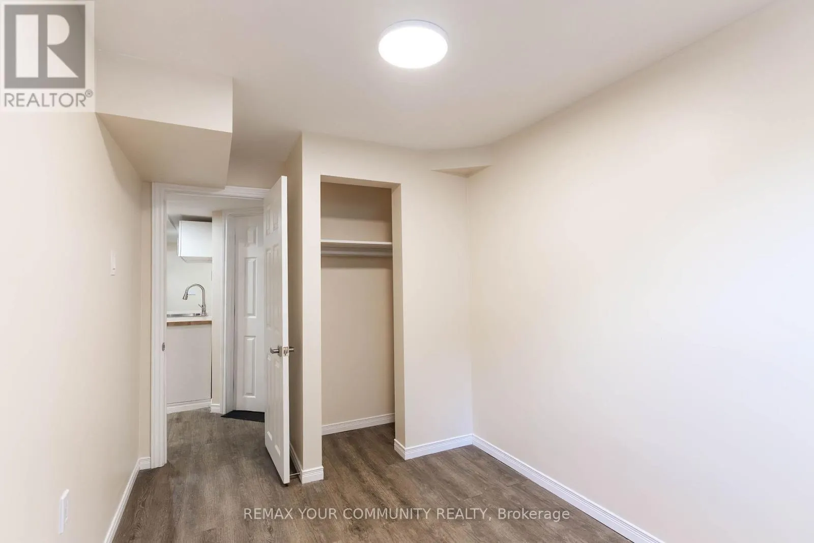 1553 NORWILL CRESCENT