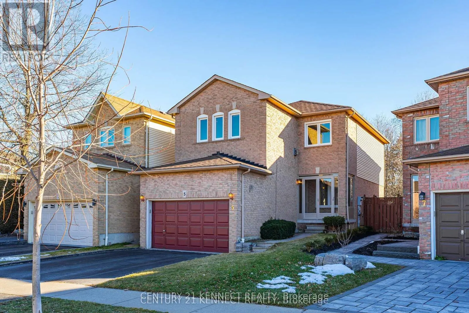 5 KNOTTY PINE DRIVE