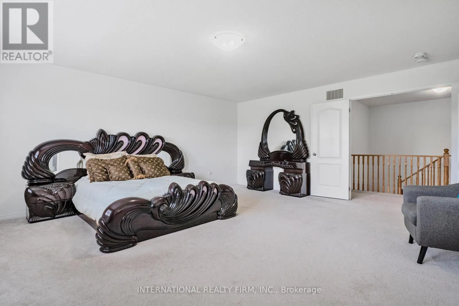 2537 SNOW KNIGHT DRIVE