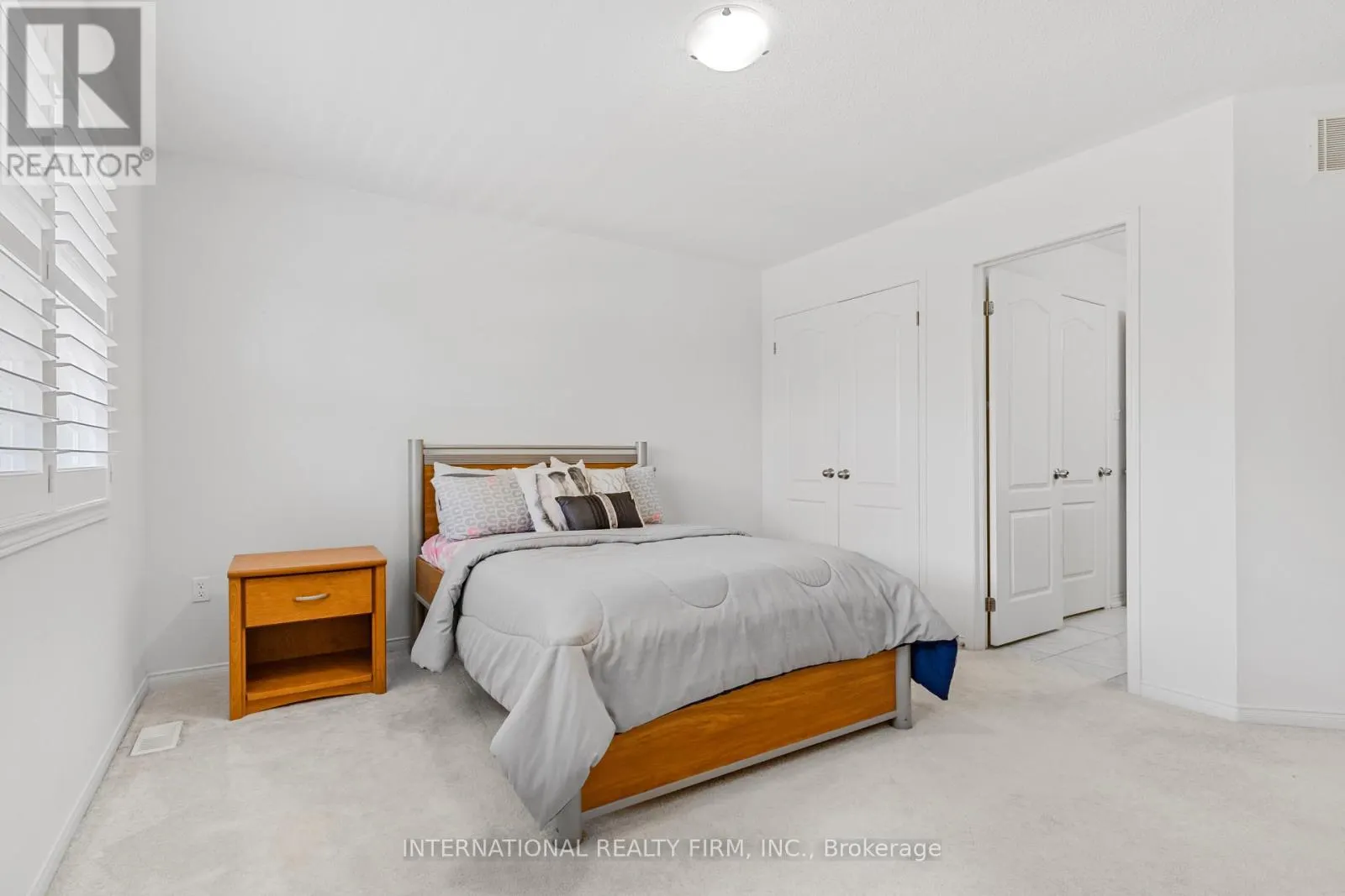 2537 SNOW KNIGHT DRIVE