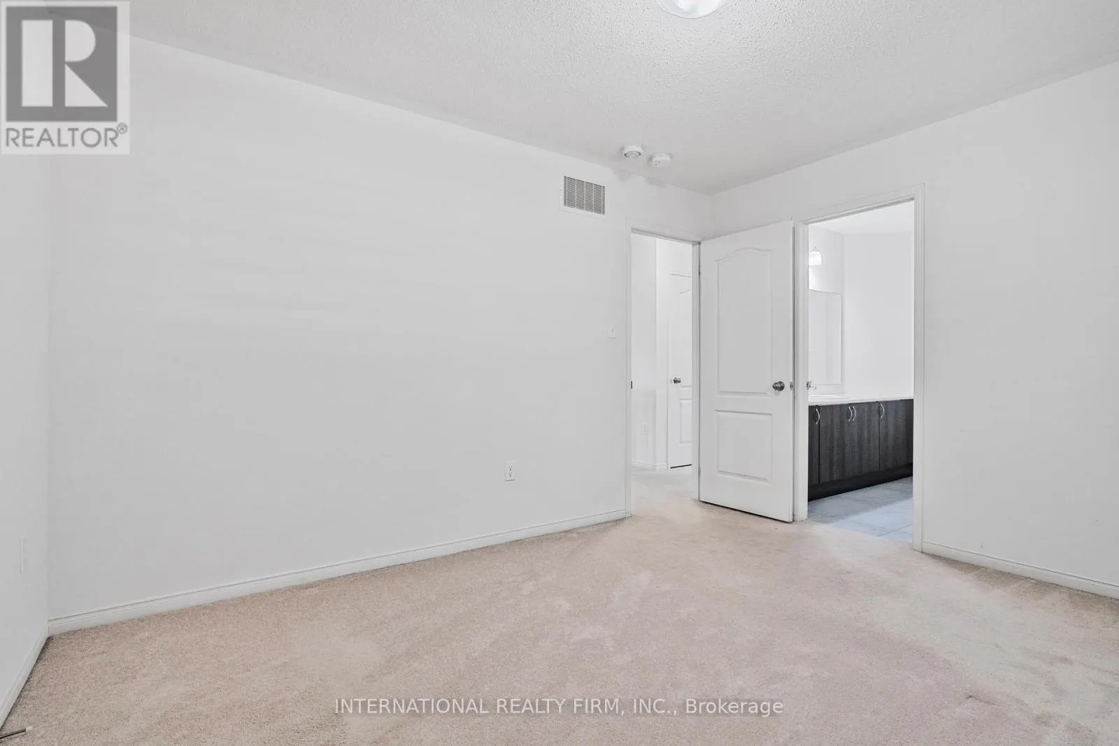 2537 SNOW KNIGHT DRIVE