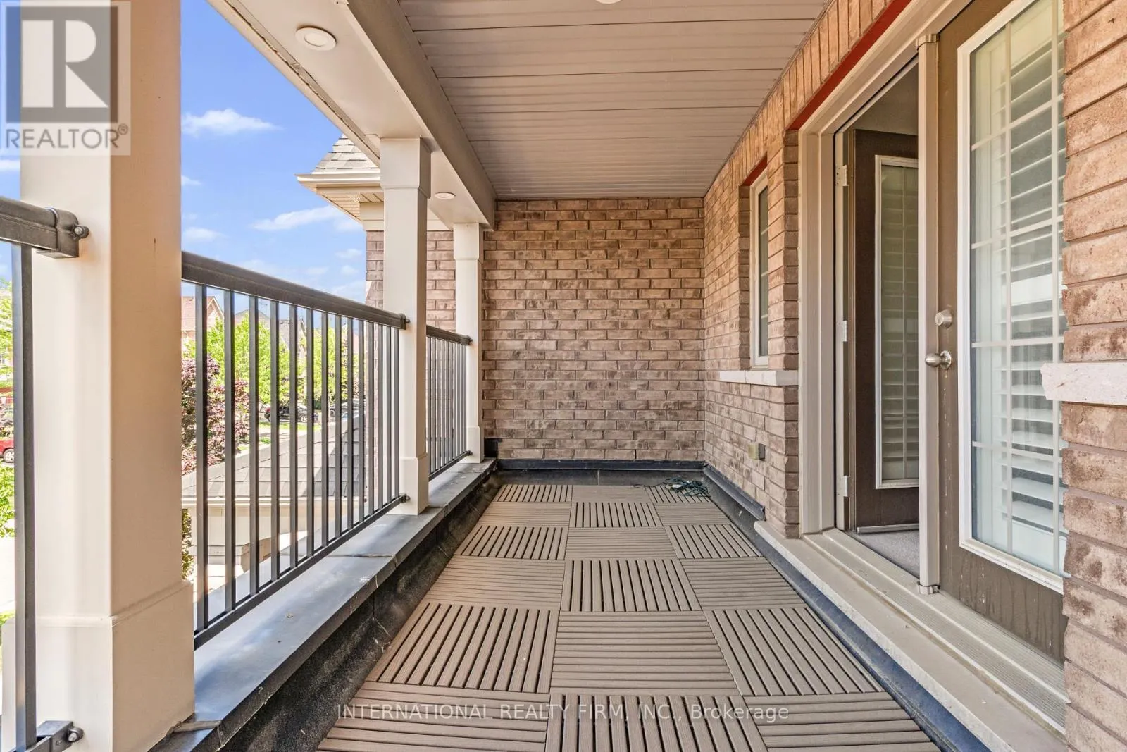 2537 SNOW KNIGHT DRIVE