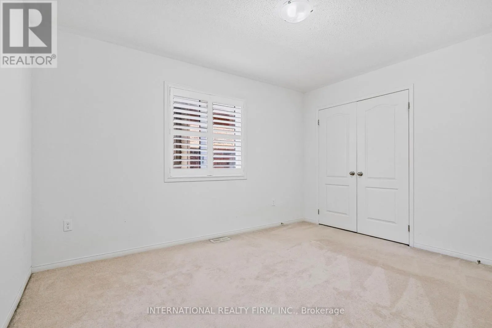2537 SNOW KNIGHT DRIVE