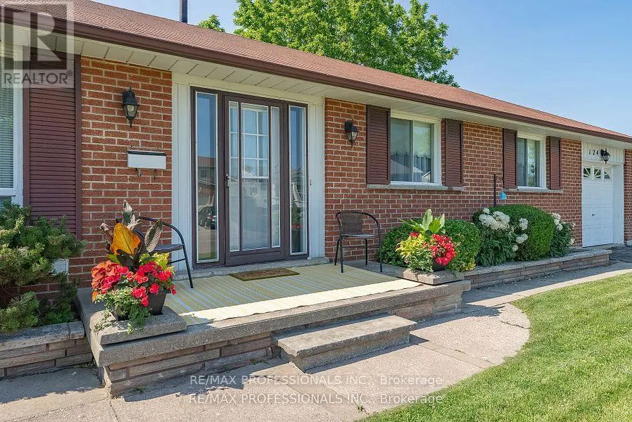 LOWER - 124 PANTER CRESCENT