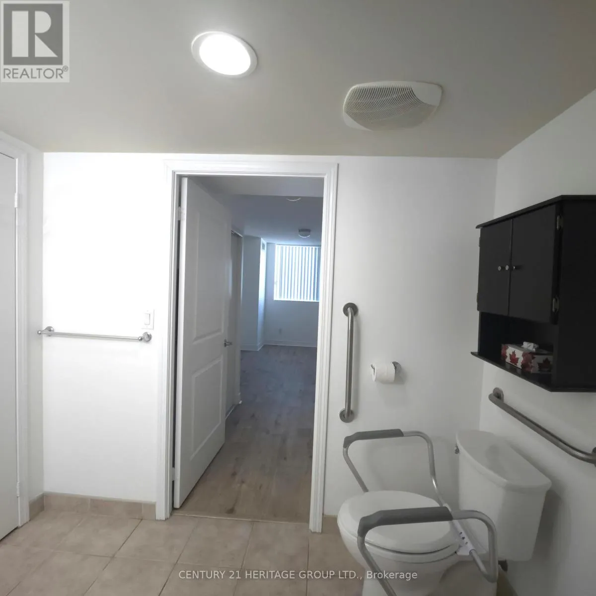 319 - 90 SCOTTFIELD DRIVE