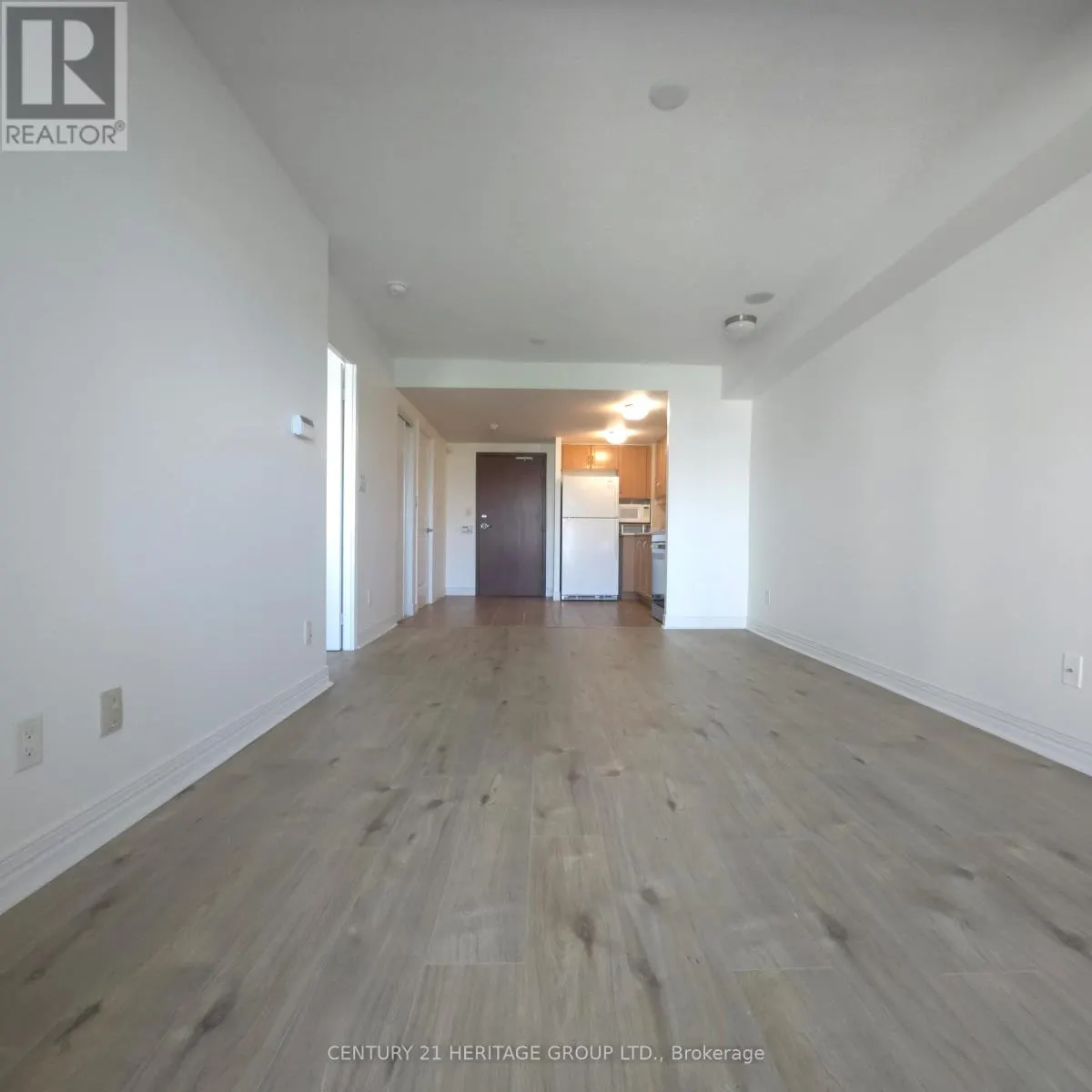 319 - 90 SCOTTFIELD DRIVE