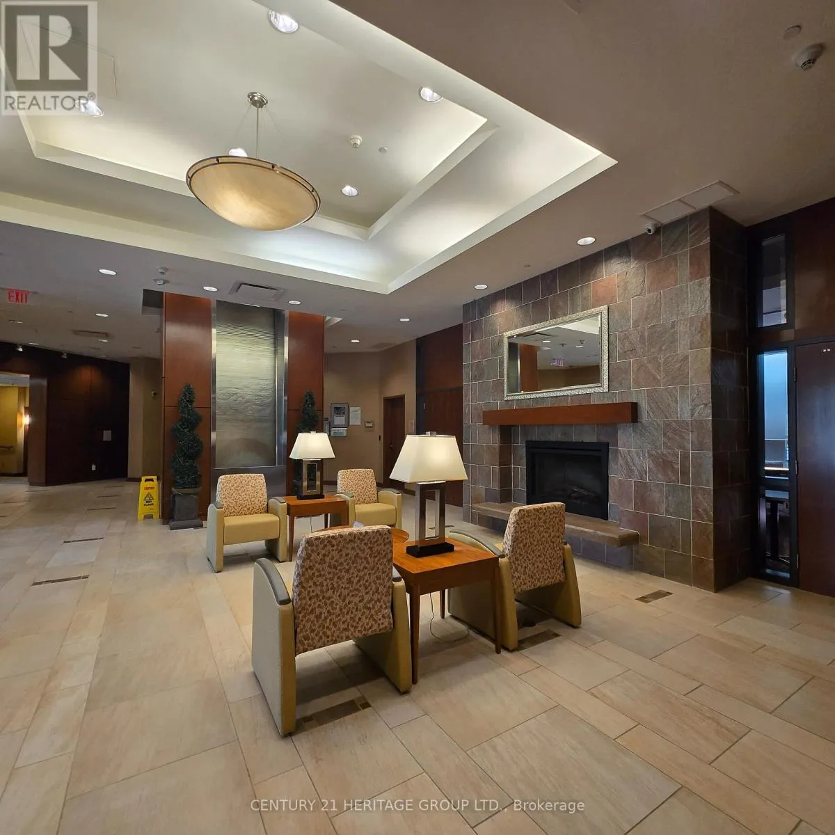 319 - 90 SCOTTFIELD DRIVE