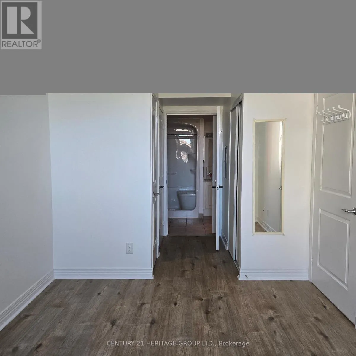 319 - 90 SCOTTFIELD DRIVE