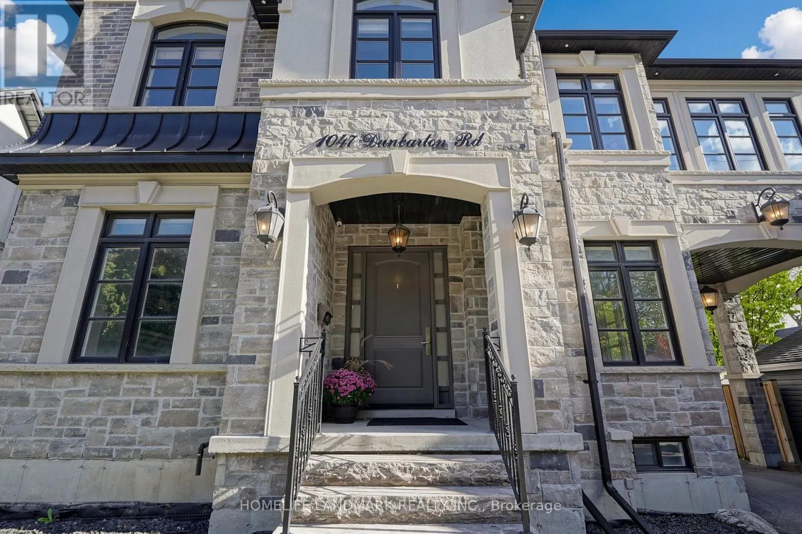 1047 DUNBARTON ROAD