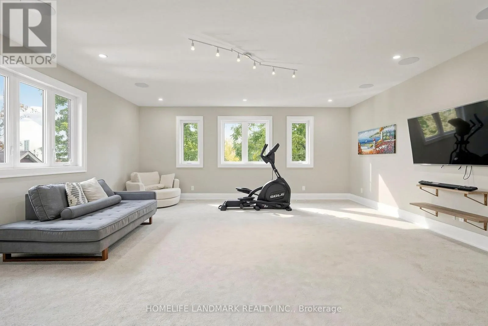 1047 DUNBARTON ROAD