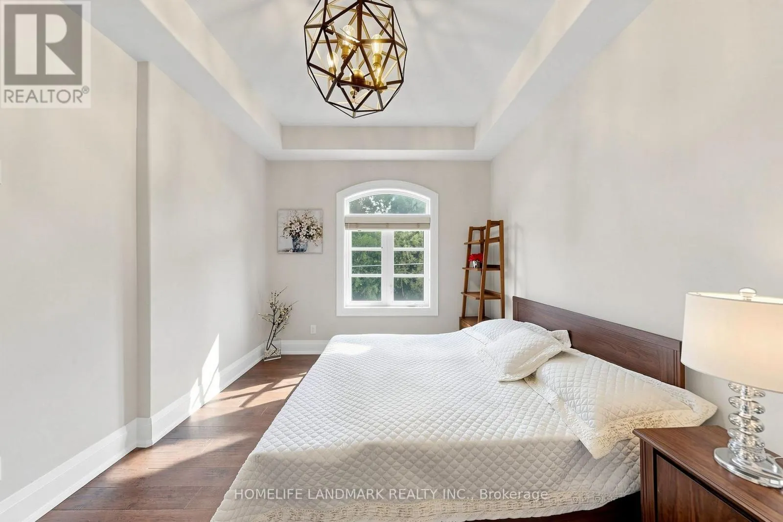 1047 DUNBARTON ROAD
