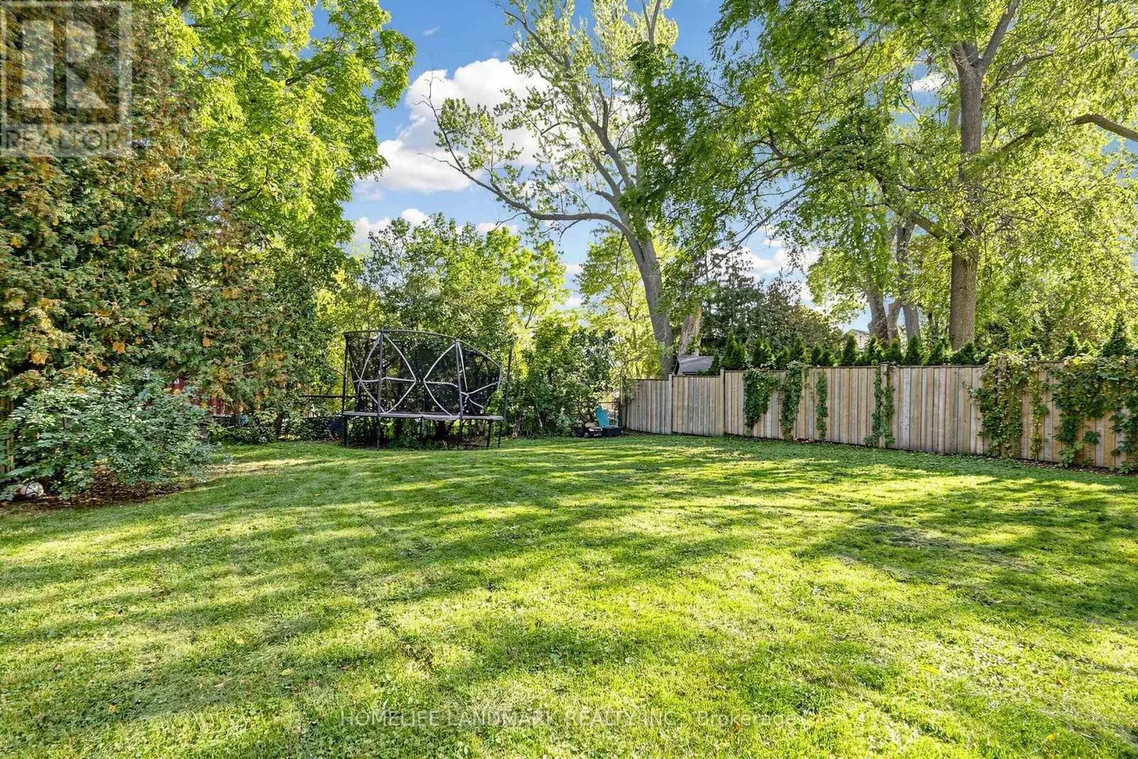 1047 DUNBARTON ROAD