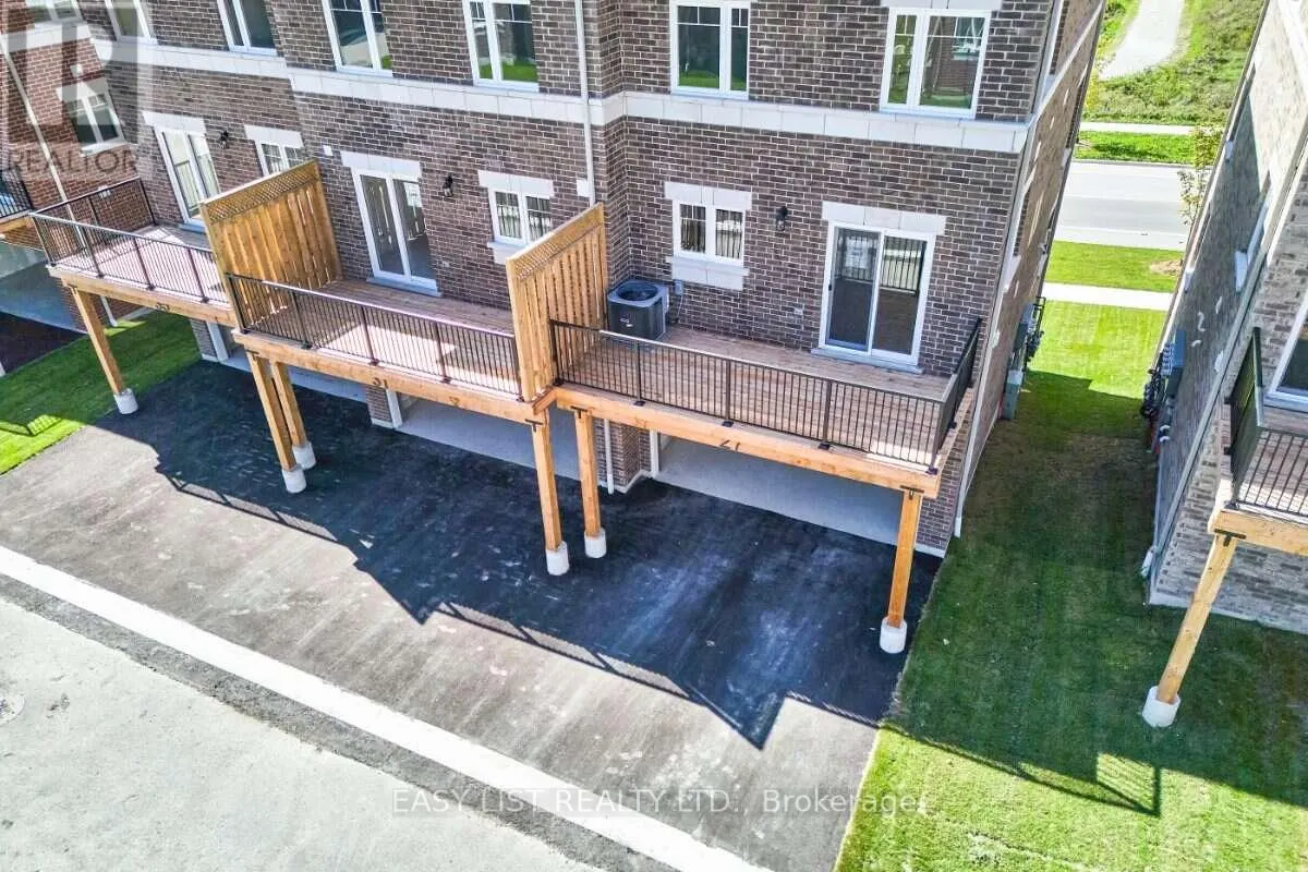 27 ADDYMAN CRESCENT