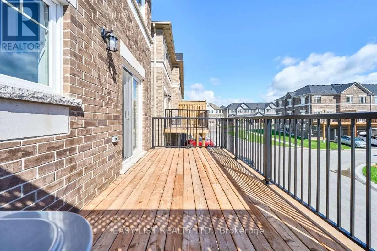 27 ADDYMAN CRESCENT