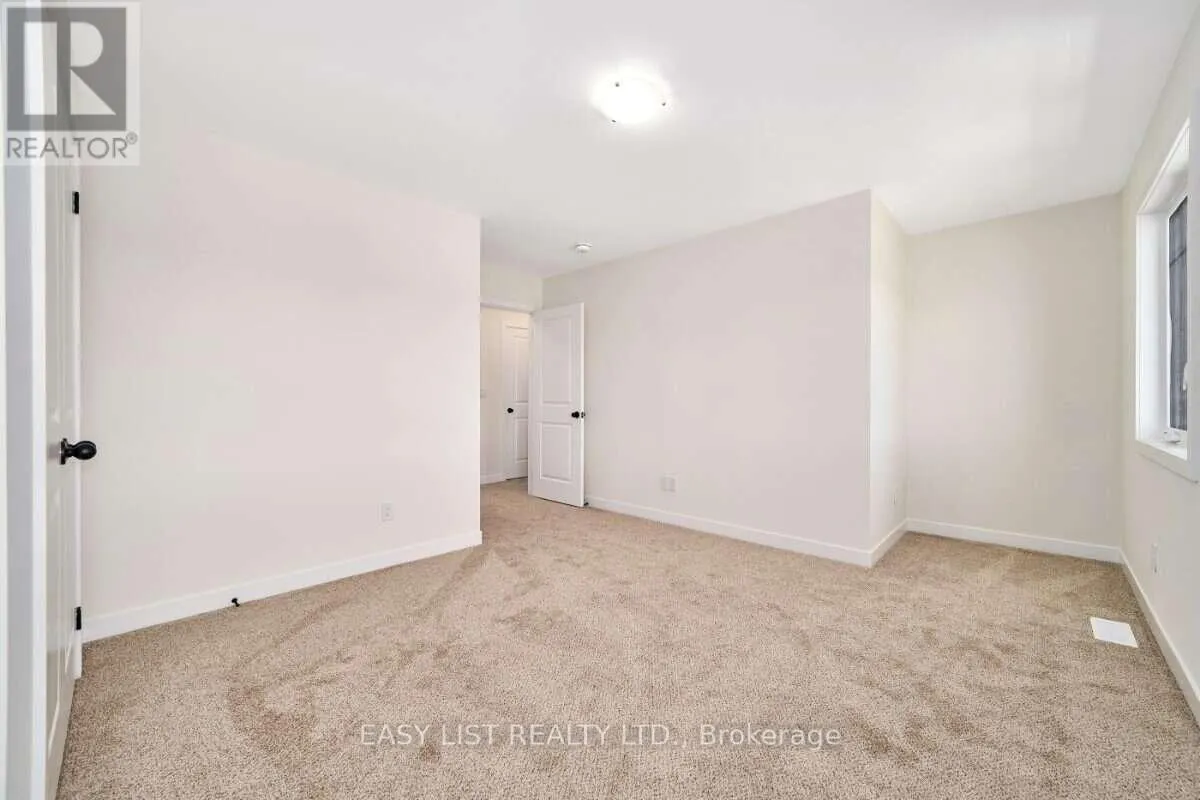 27 ADDYMAN CRESCENT