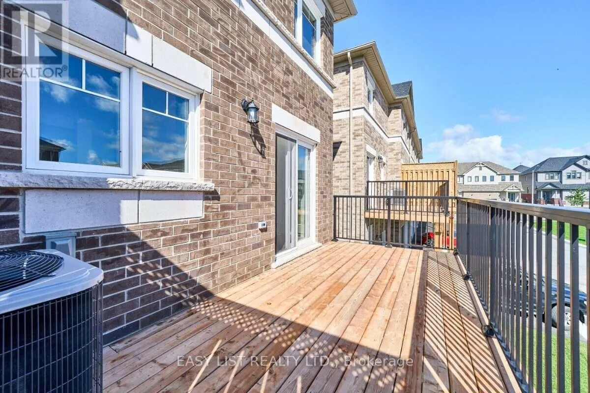 27 ADDYMAN CRESCENT
