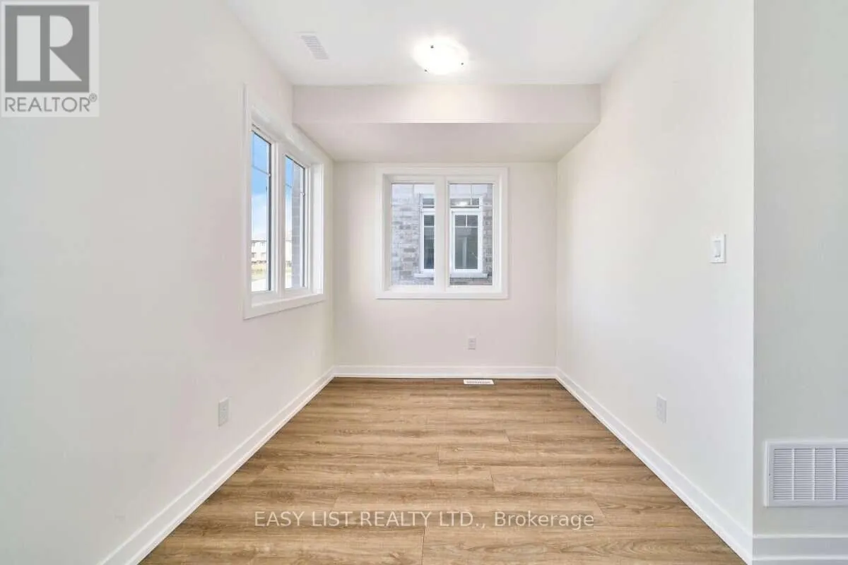 27 ADDYMAN CRESCENT
