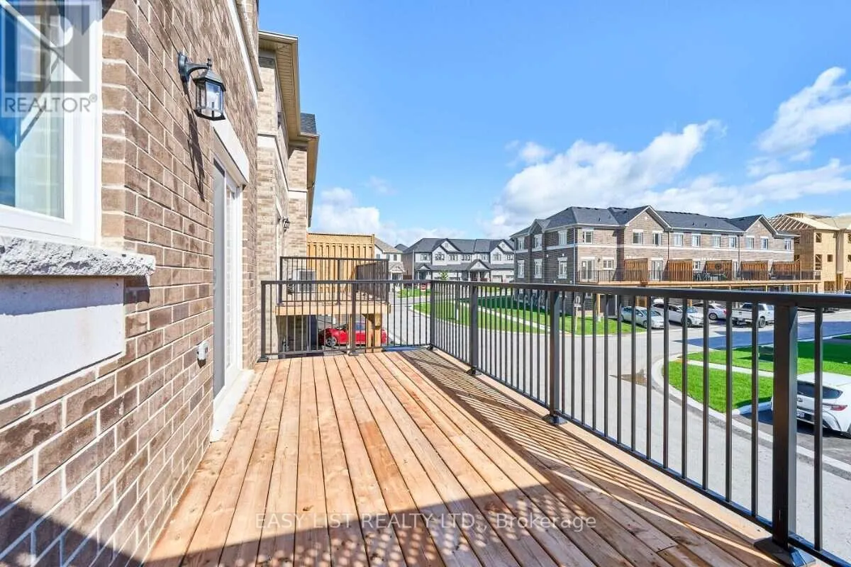 27 ADDYMAN CRESCENT