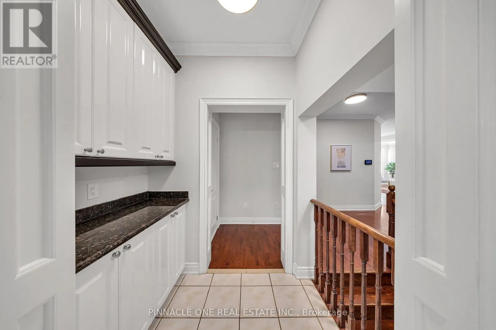 6 DOLBY CRESCENT