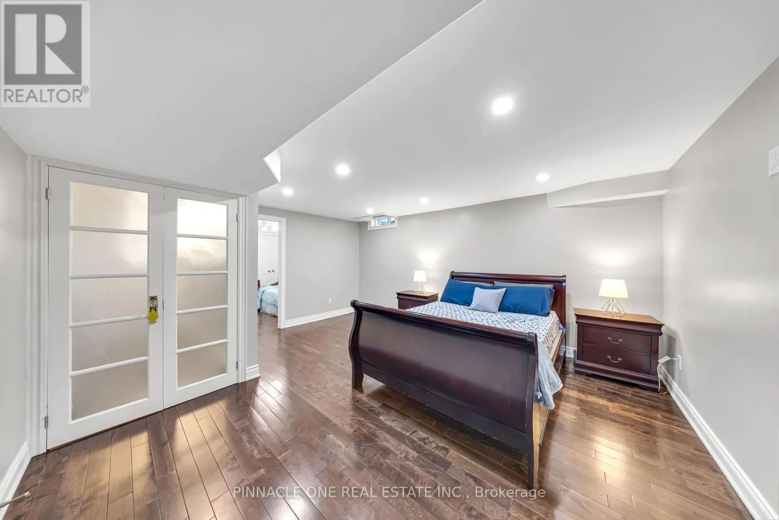 6 DOLBY CRESCENT