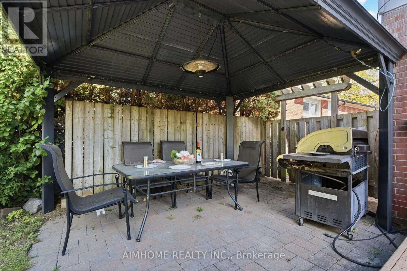 18 HAVILAND DRIVE