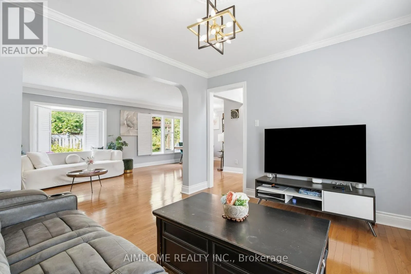 18 HAVILAND DRIVE